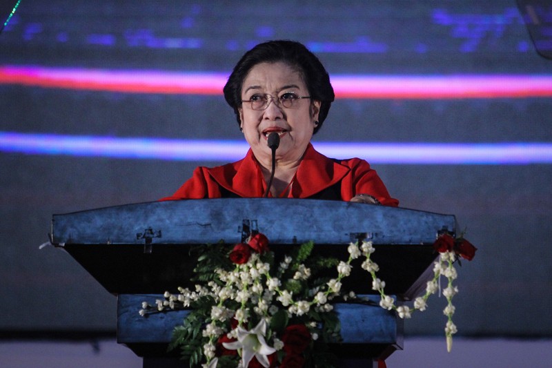 Megawati Sukarnoputri delivering a speech