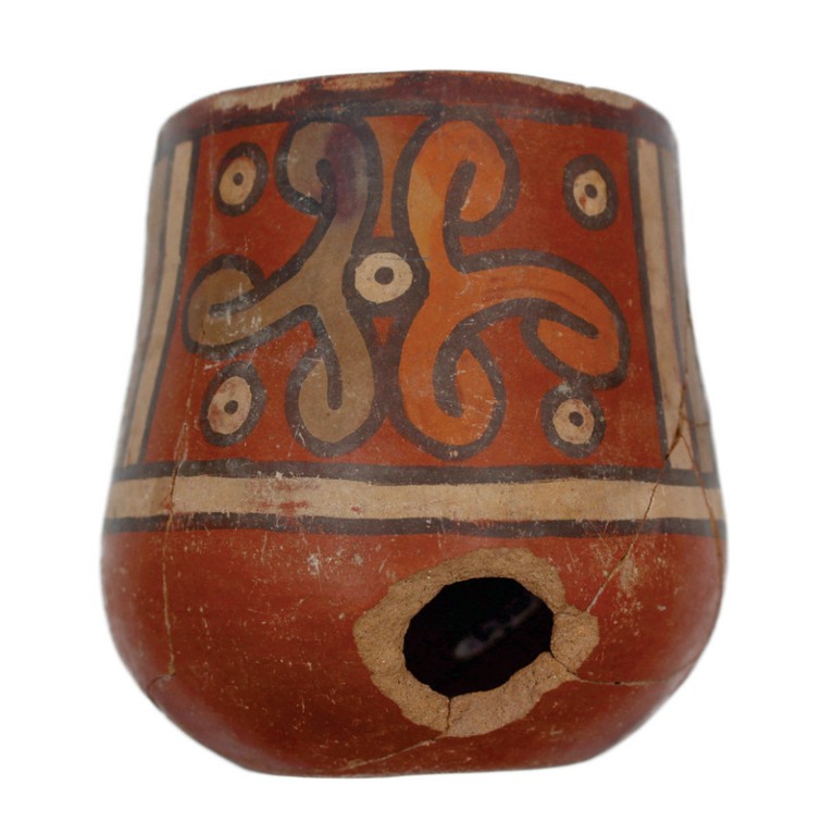 A Chakipampa-style cup excavated from Quilcapampa