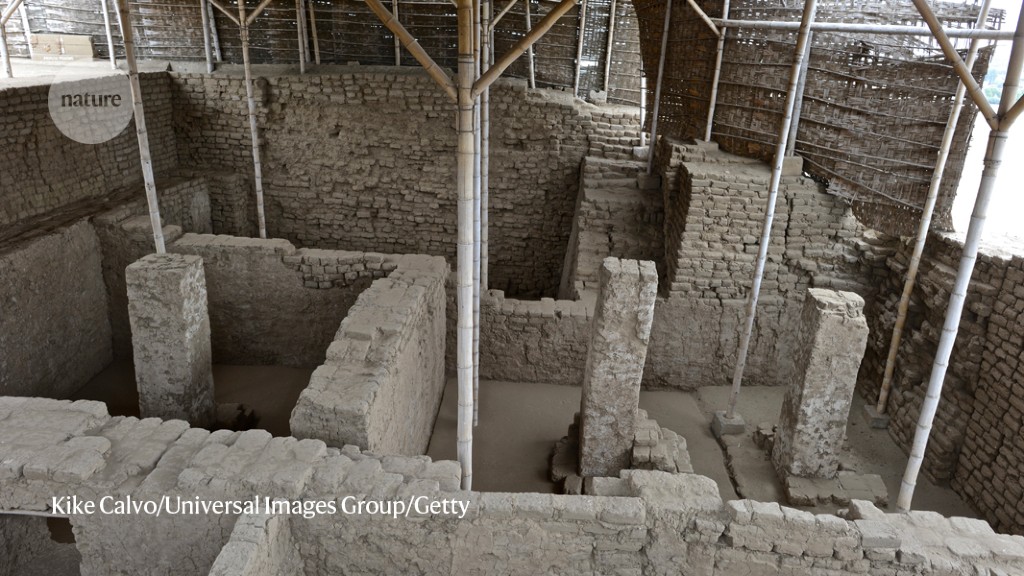 Batu bata lumpur kuno menunjukkan fondasi adobe 5.000 tahun yang lalu