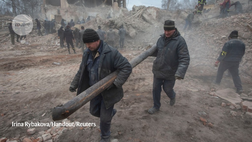 Scientists plan a comeback for Ukraine's war-ravaged forests, Science