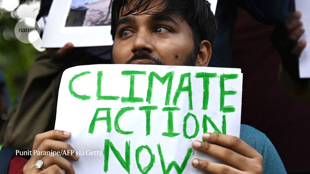 India pledges  billion for green energy to cut carbon emissions