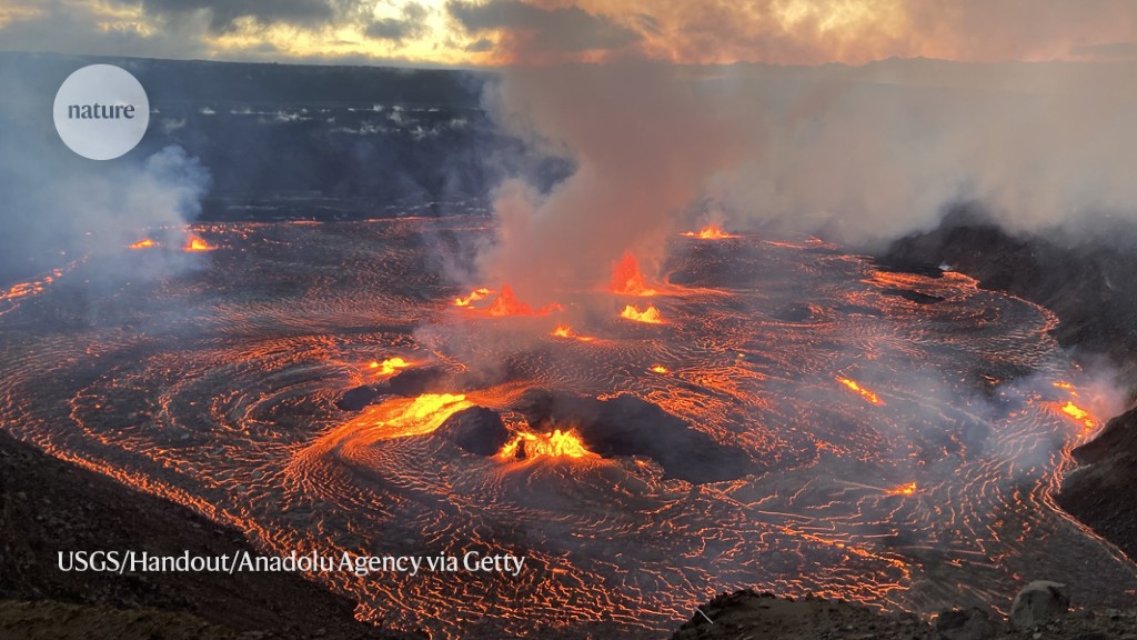 Hawaii volcano Kīlauea creates fiery landscape of lava