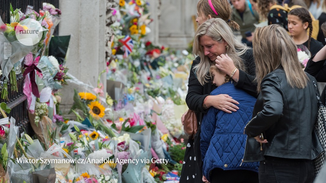 Millions are mourning the Queen — what’s the science behind public ...