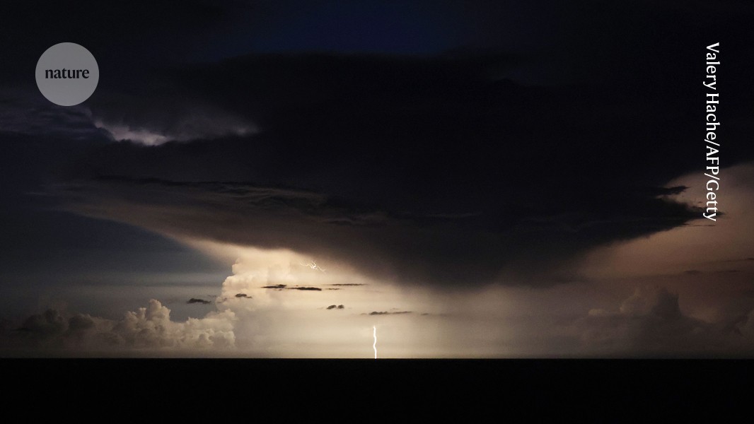 Ship-pollution cuts have an electrifying effect: less lightning at sea