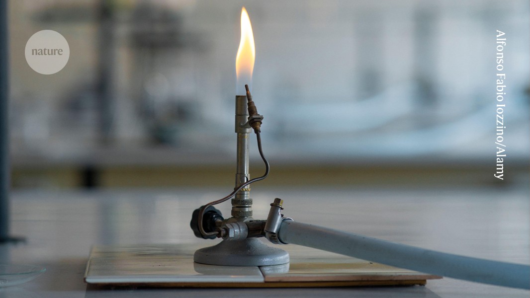 Bunsen burners’ reputation for sterilizing workplaces flames out