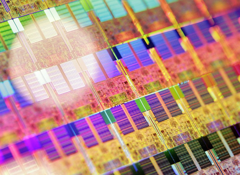 Silicon computer chip