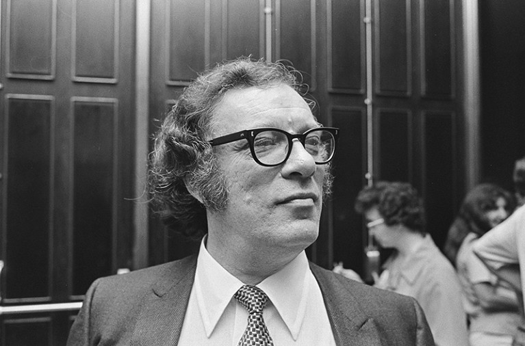 COPYRIGHTED. Asimov strikes a pose at a sci-fi convention.