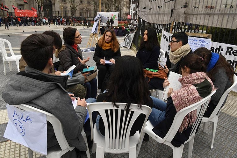 A free class at the Plaza de Mayo square in Buenos Aires, Argentina