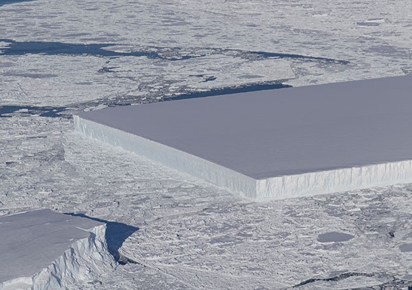 A rectangular iceberg spotted during an Operation IceBridge flight over the northern Antarctic Peninsula