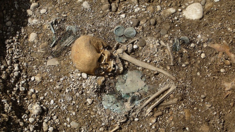 Rich female burial, Kleinaitingen.