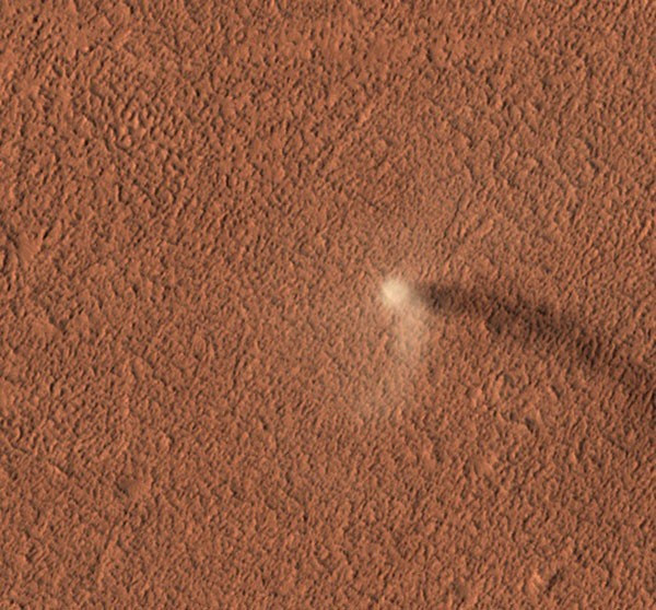An aerial view of Mars recorded by the High Resolution Imaging Science Experiment camera
