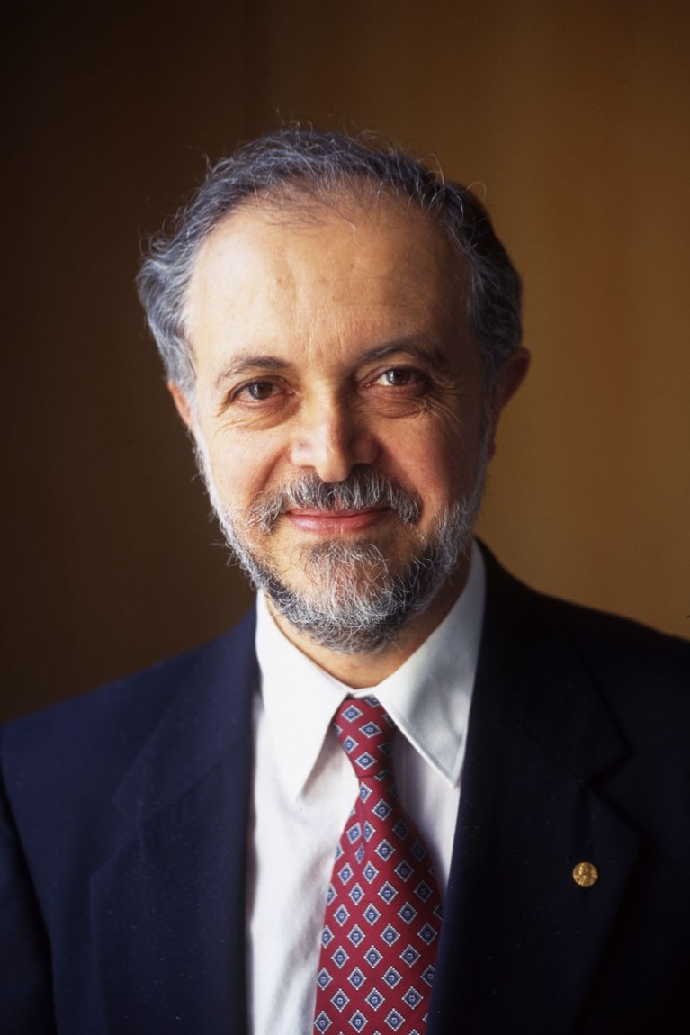 Portrait of Mario Molina in 1999