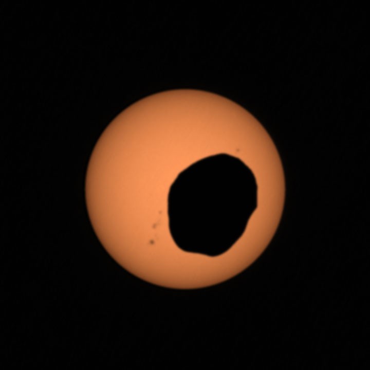 Animated sequence from NASA’s Perseverance Mars rover of Phobos eclipsing the Sun.