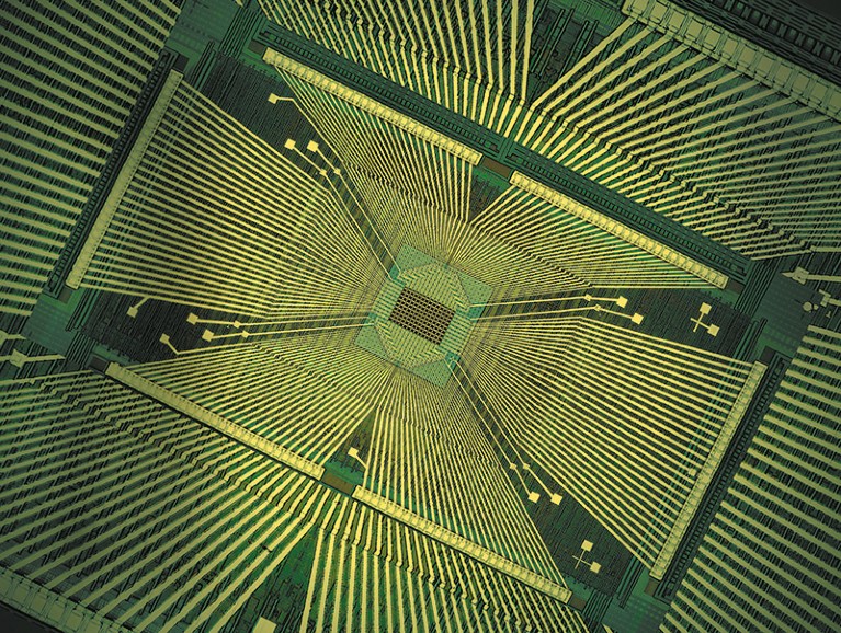 An optical microscopy image of a programmable neuromorphic computing chip