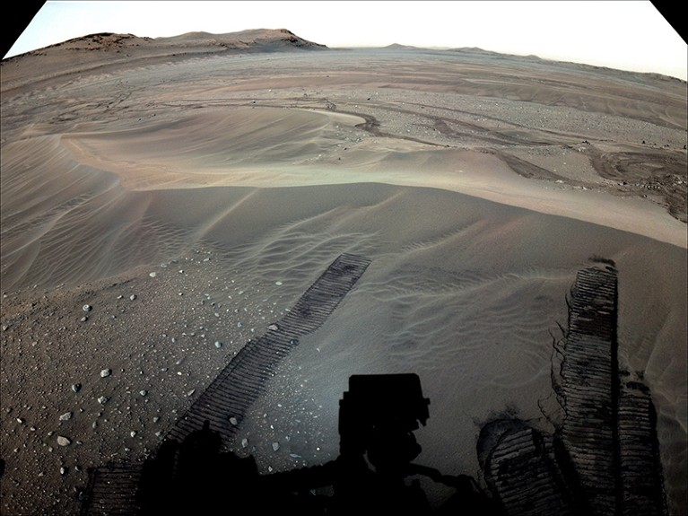 The location where NASA’s Perseverance will begin depositing its first cache of samples, photo taken by the Mars rover.