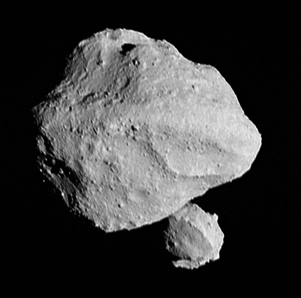 This image shows the ‘moonrise’ of the satellite as it emerges from behind asteroid Dinkinesh as seen by NASA’s Lucy spacecraft.