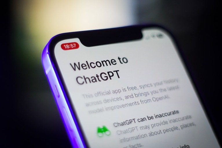iPhone 上运行的 ChatGPT 应用。