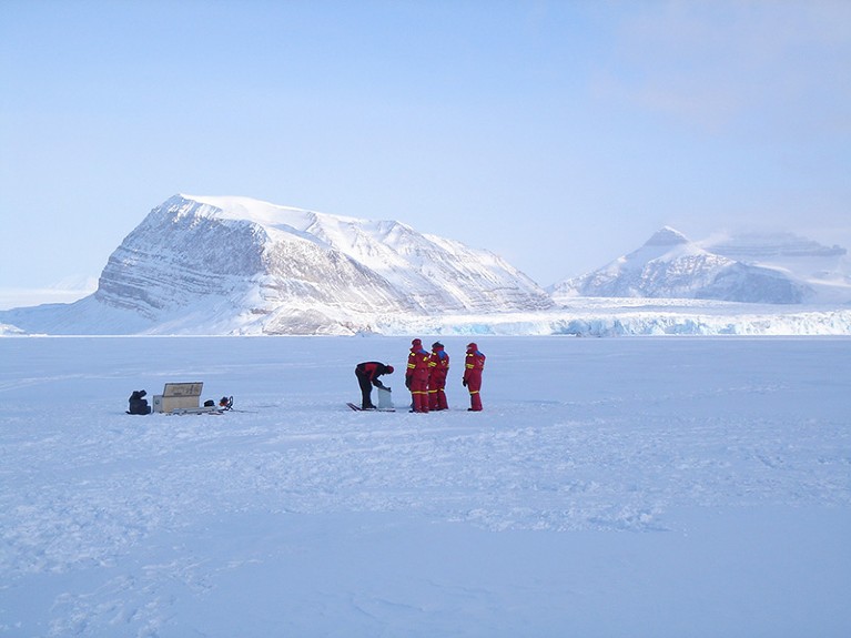 Safe instruction of students from the University Centre in Svalbard (UNIS) standing Kongsfjorden sea-ice in April 2005.