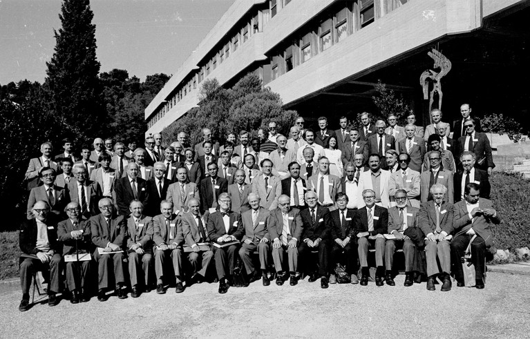 Group photo of scientists at the 18th IUPAP General Assembly held at the International Center for Theoretical Physics, Trieste in 1984.