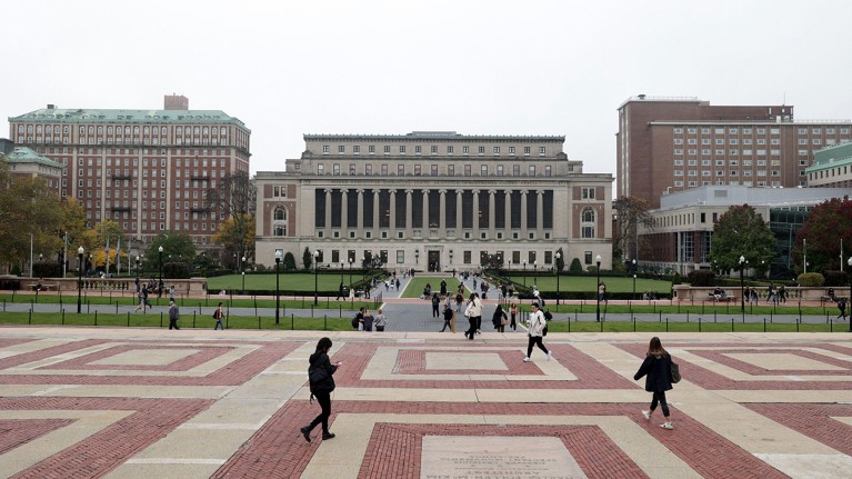 The buildings of the Columbia University Campus around a central place of Grass in New York.