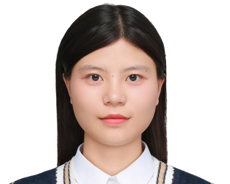 Yinghui He 的肖像照