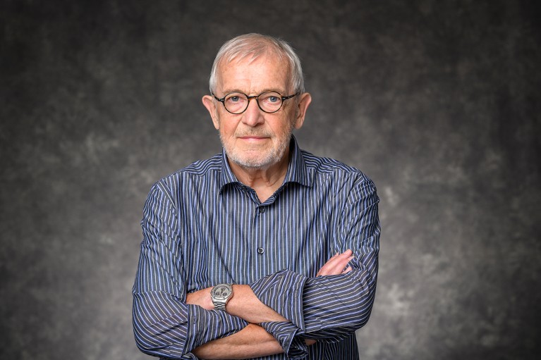 Nobel Prize in Physics awarded for the detection of cosmic neutrinos 1 Portrait of Francis Halzen with arms crossed on a neutral gray background.