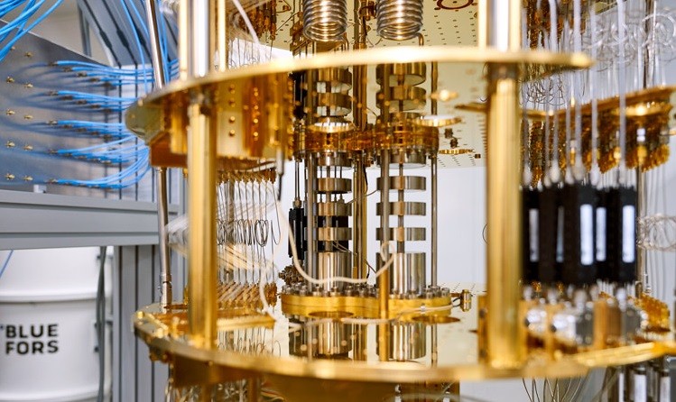 Fast Tracking Quantum-computing Tech