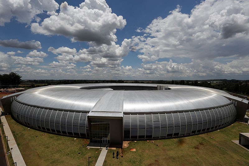 The Sirius electron accelerator complex in Campinas, Brazil
