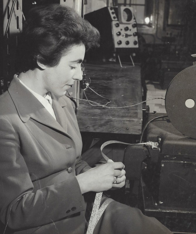 The Women Who Cracked Science S Glass Ceiling