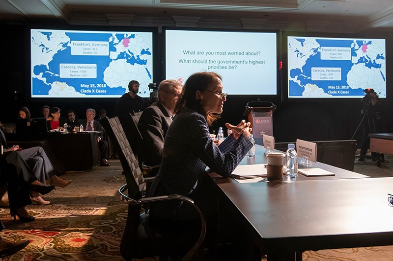 Margaret Hamburg participa como Secretaria de Salud de Servicios Humanos durante el ejercicio Clade X en mayo de 2018