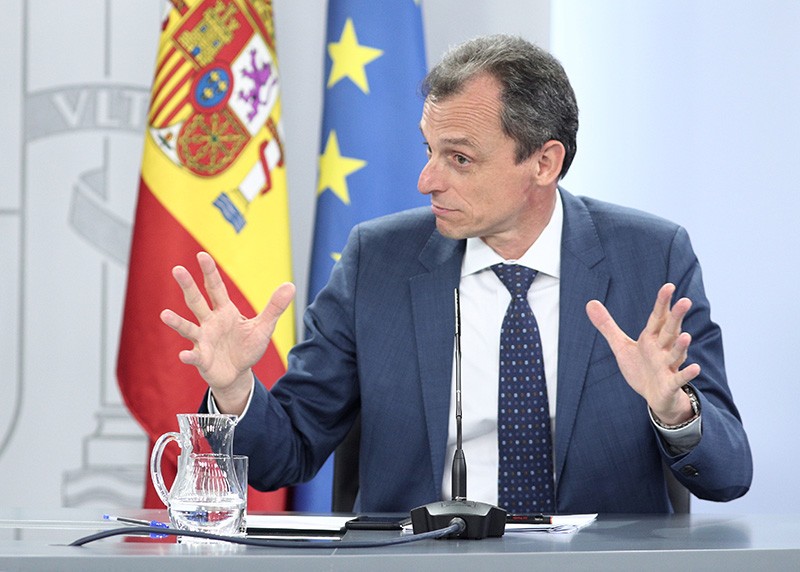 The Spanish Minister of Science, Pedro Duque, at a press conference