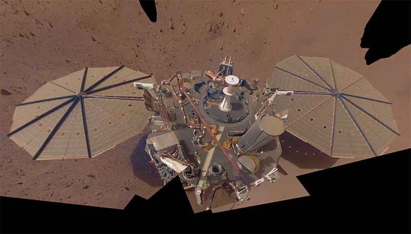 Secondo selfie completo di NASA Insight su Marte