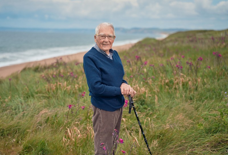 James Lovelock stands along the banks of Chesil Beach