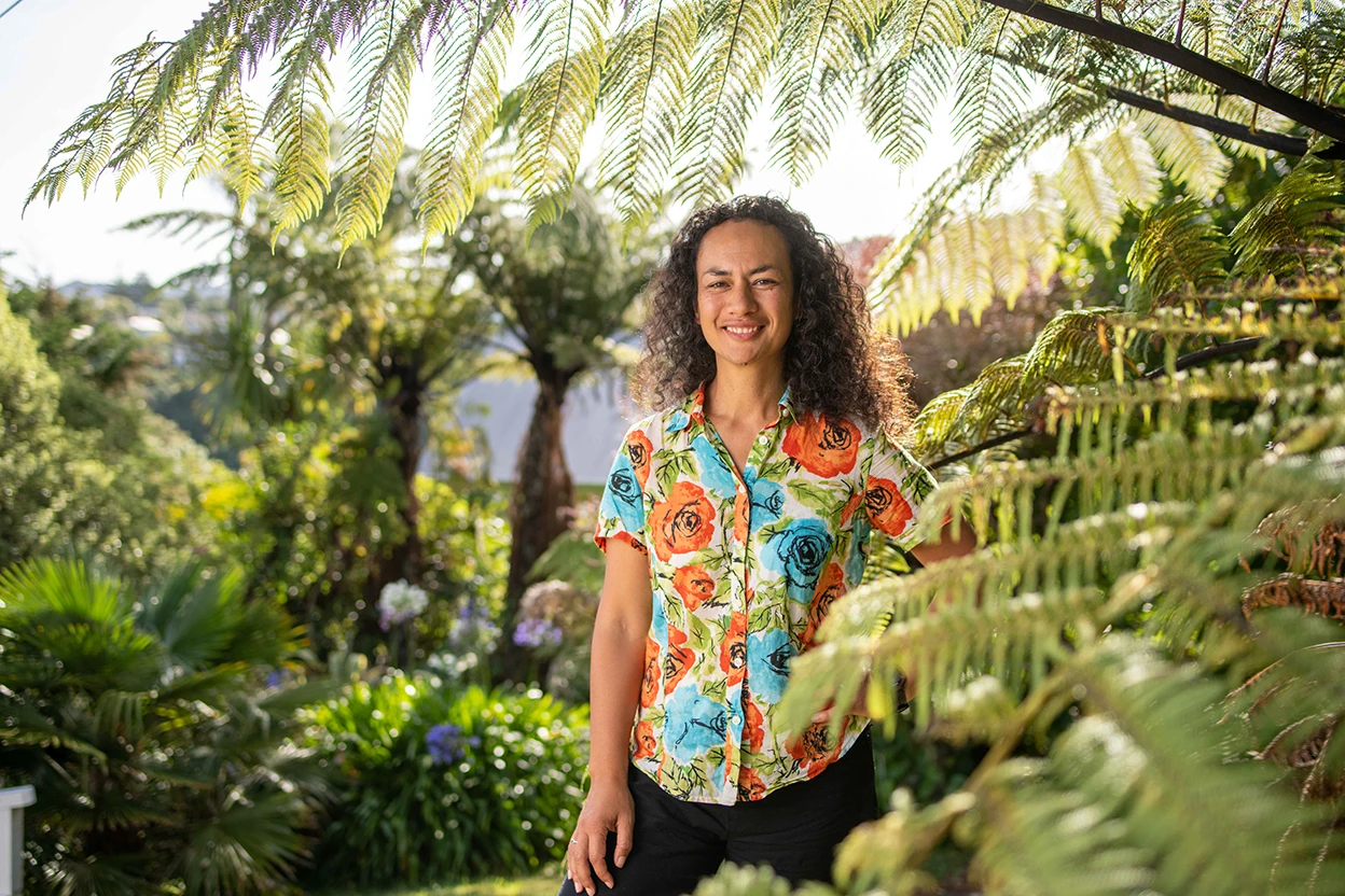 Young girl in hawaiian dance immagini e fotografie stock ad alta  risoluzione - Alamy