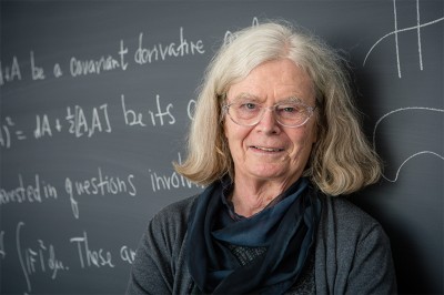 Mathematician wins Abel Prize for ‘smooth’ physics 2