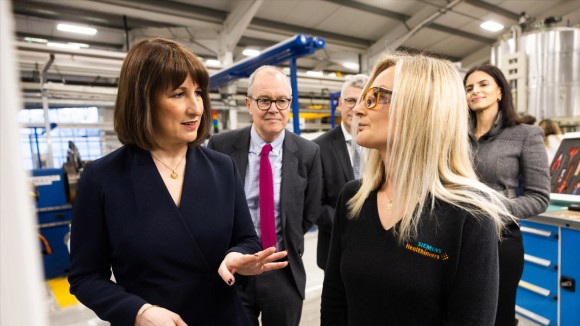 Inggris Investasi Besar di Komputasi Kuantum dan Energi Fusi untuk Masa Depan Mandiri