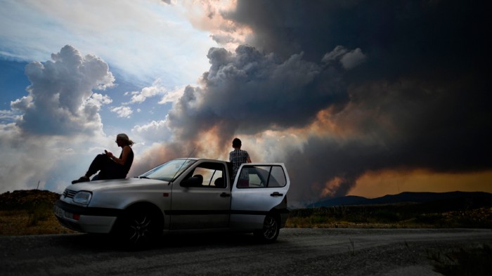 Wildfires as those currently raging in Portugal emit more harmful soot than thought