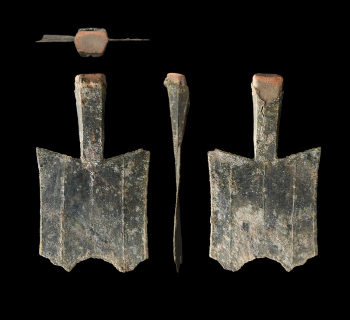 Spade coins excavated from Guangzhuang mint