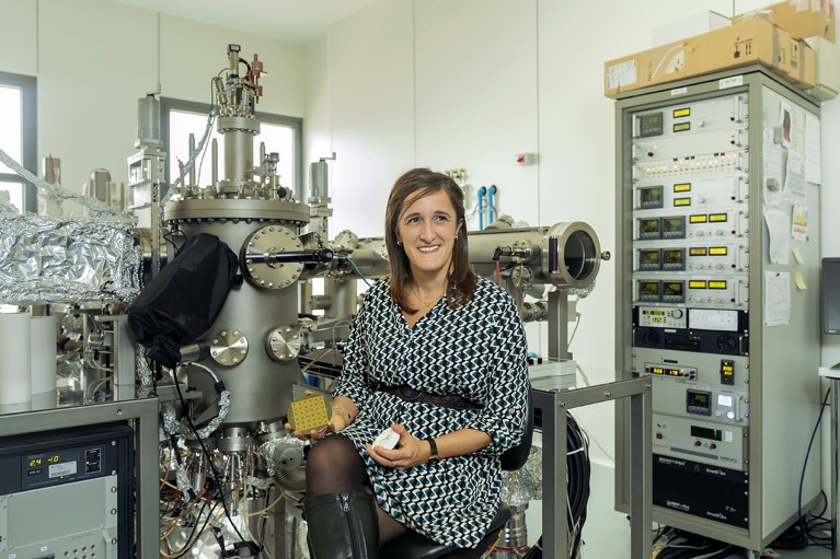 Cinzia Spinato at the lab of Institut Català de Nanociència in Barcelona Spain