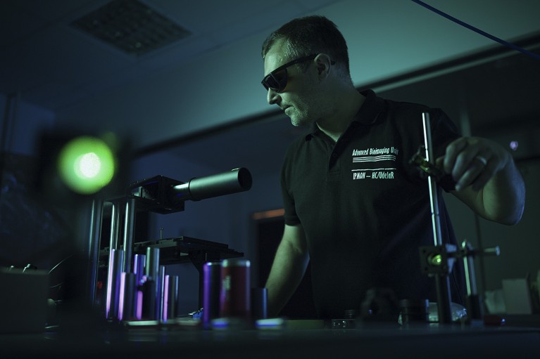 Leonel Malacrida aligns the 2-photon laser for custom-built microscope DIVER: Deep Imaging Via Enhance-photon Recovery.