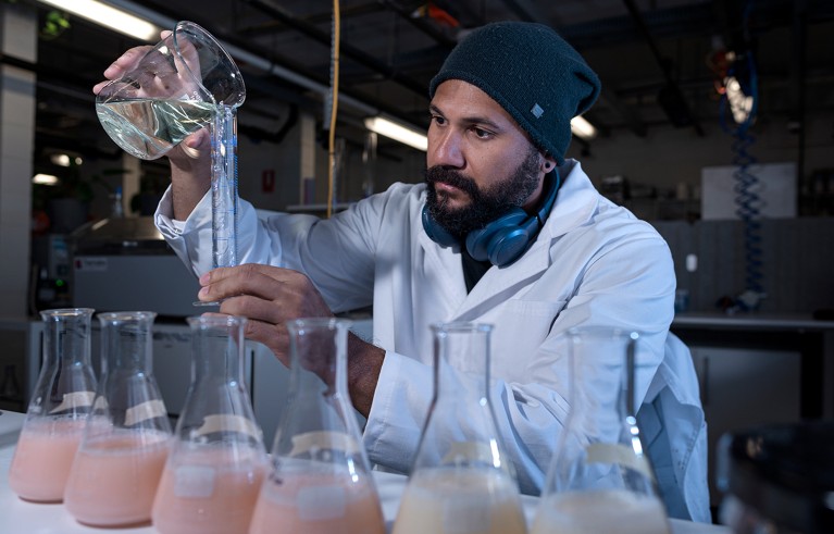 Jesús Rodríguez, Bioprocess Engineer at Uluu, Australian start-up replacing plastics with natural polymers.