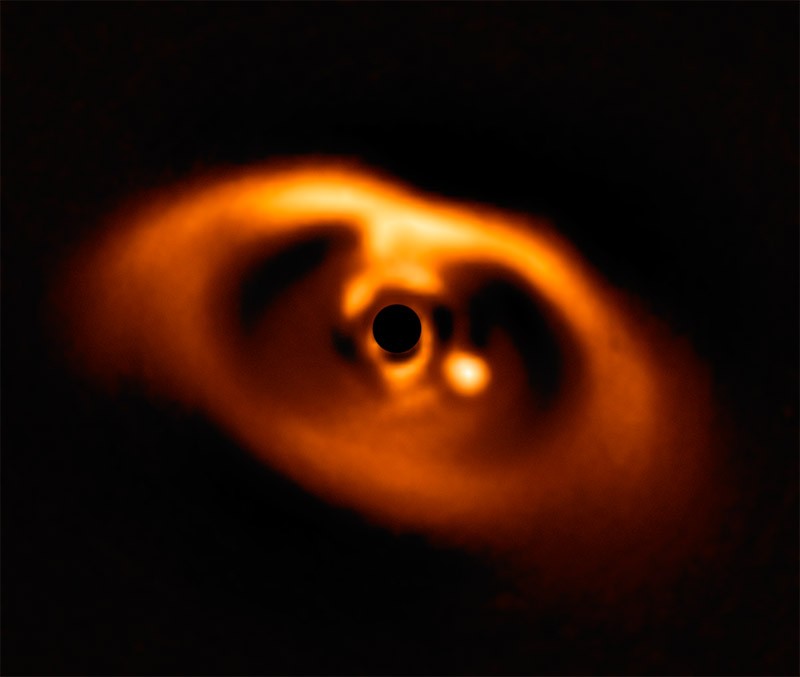 SPHERE image of the newborn planet PDS 70b